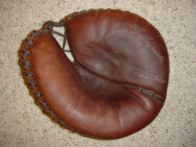 Roy Campanella Wilson A2548 Front